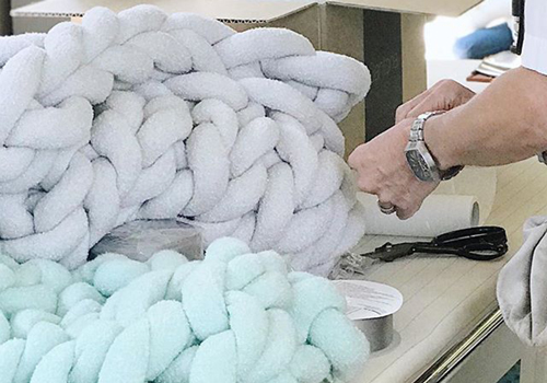 カントナトーキョー|Cloudy hand knit Blanket|Cantona tokyo